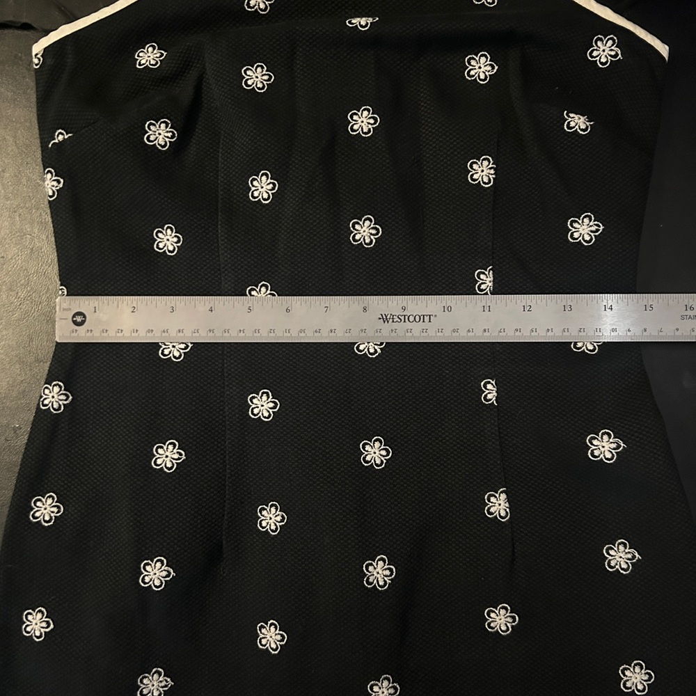 Vintage Laundry by Shelli Segal Black and White Daisy Halter Dress Size 8 - Picture 11 of 12